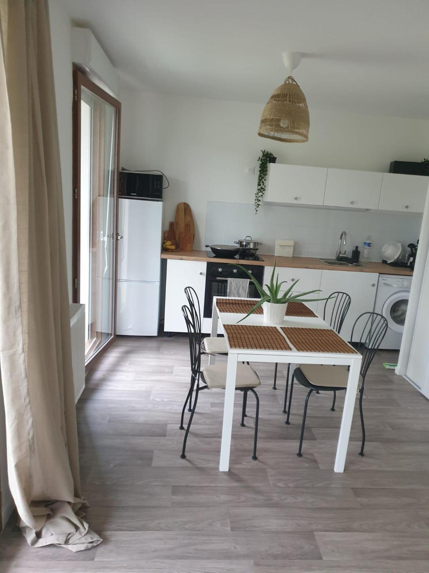 Allee Des Cedres Villepinte  Ngoại thất bức ảnh